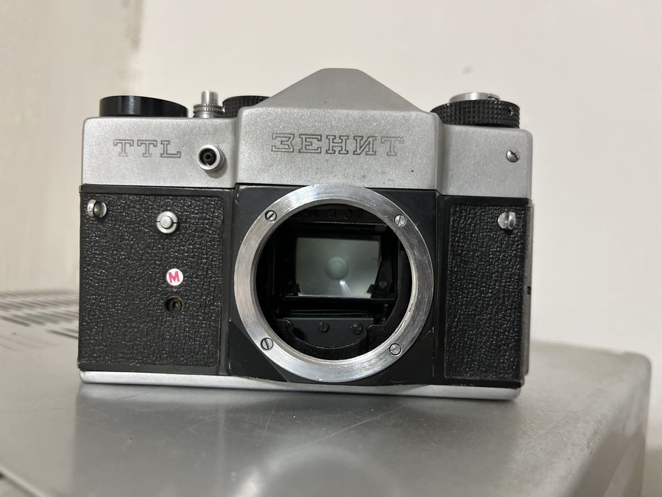 Пленочный фотоаппарат Зенит ТТЛ