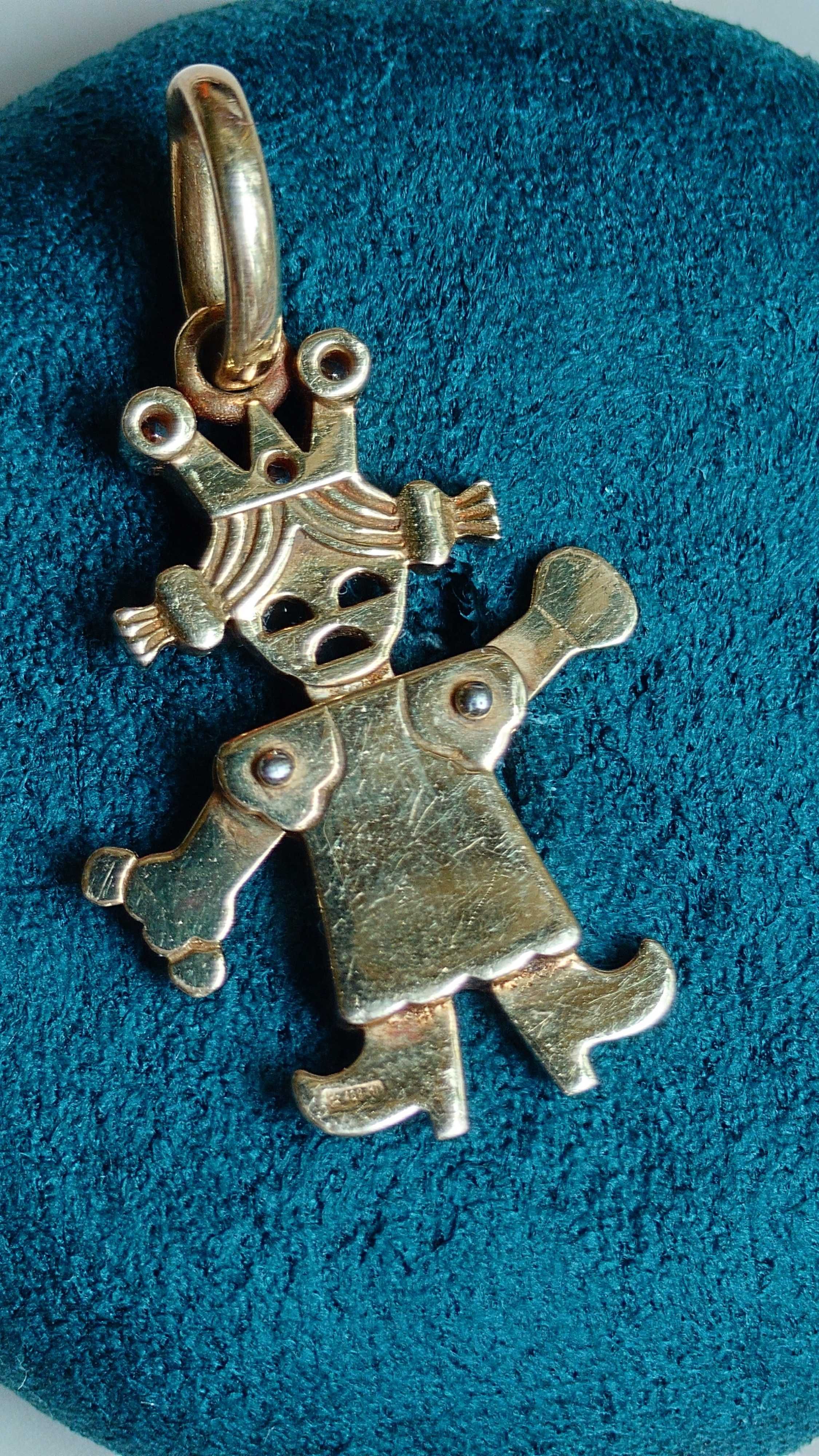 Pandantiv Pomellato 1980 din aur de 18 k cu diamante naturale.