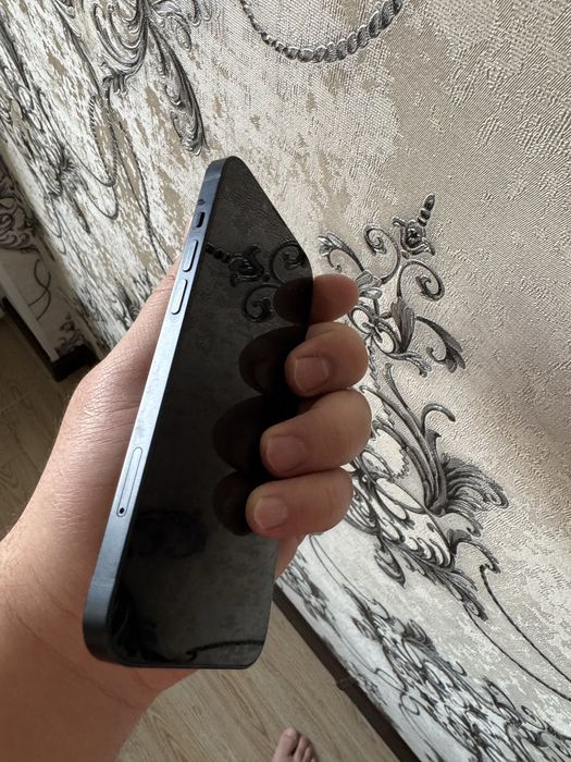 Iphone 13 срочно продам в идеальном состоянии с коробкой