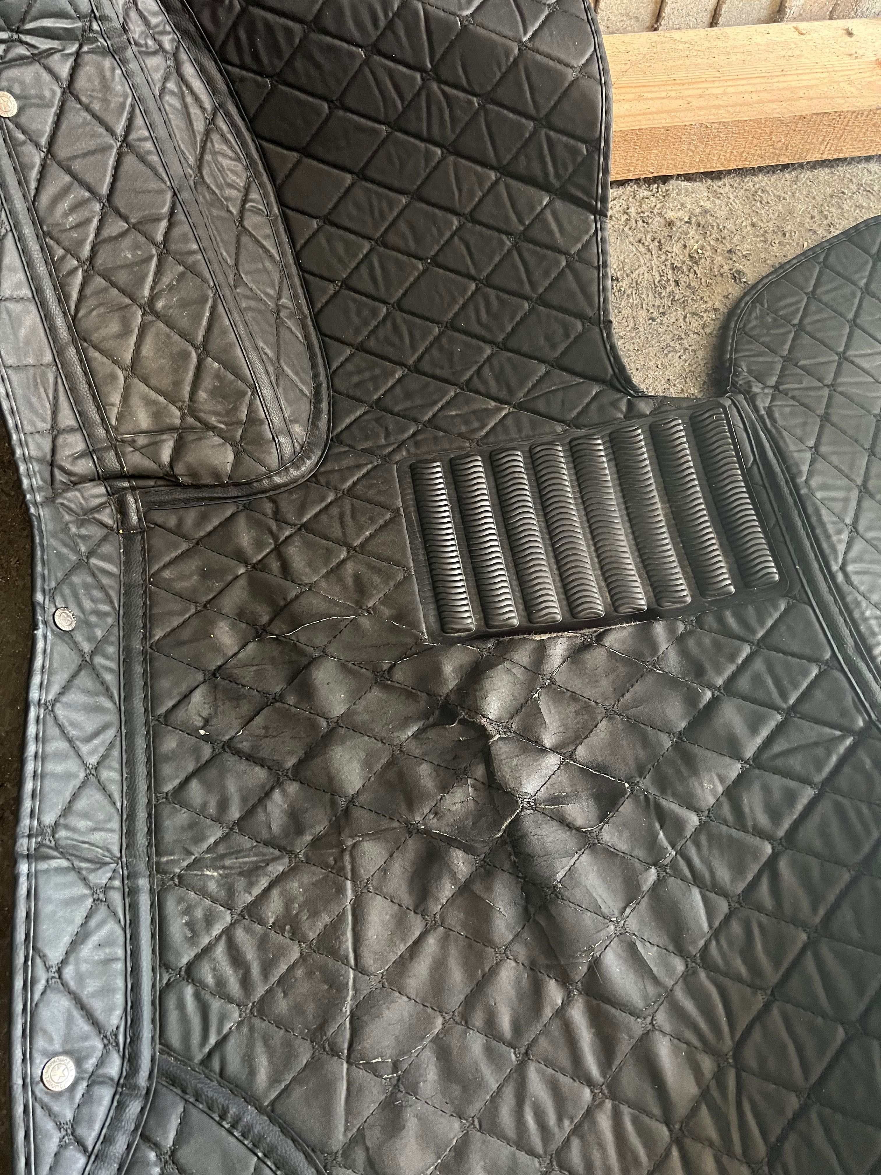 Подложки за кола Mercedes w205 стелки