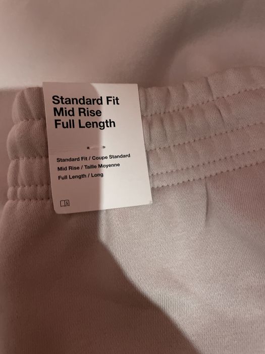 Pantaloni Nike cu eticheta