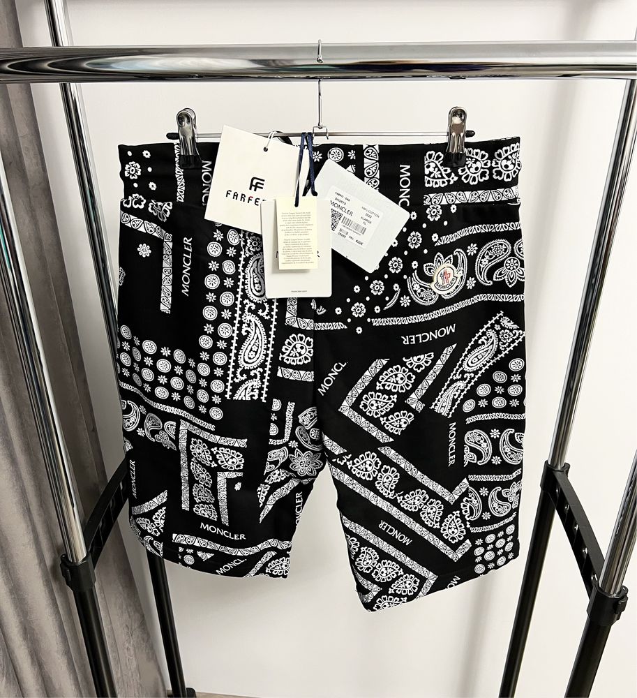 Pantaloni M O N CLER super calitate