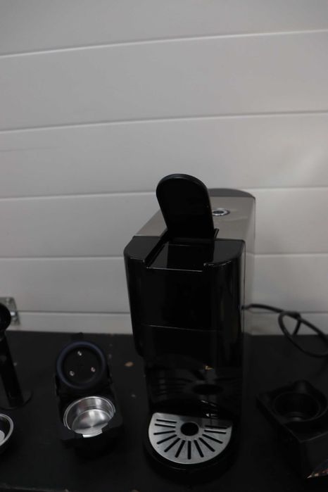 Кафемашина Princess капсули 4в1,долче густо,неспресо,падове,мляно кафе