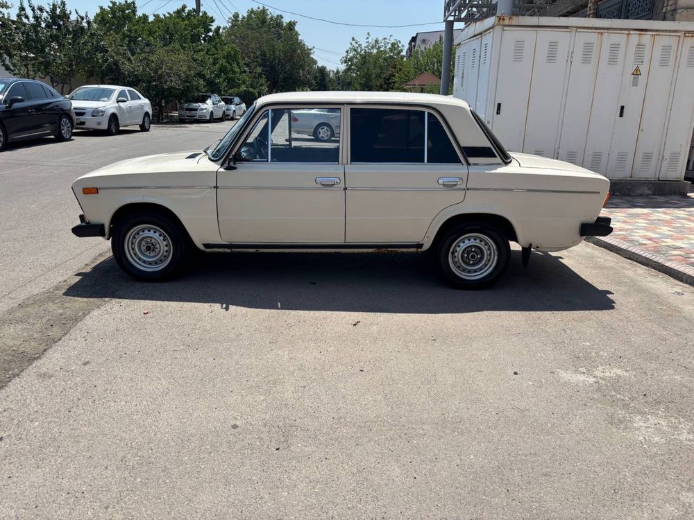 Jiguli 2106.