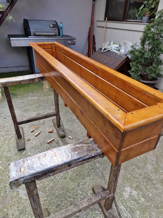 Jardiniera flori - lemn tratat 7 straturi (Impregnant anticarii, lac)