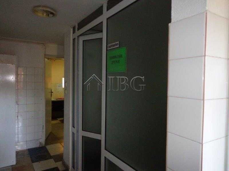 Продава се Промишлена сграда в Русе, Чародейка - Юг - 1519 кв.м за 264 €/кв.м - Снимка #8