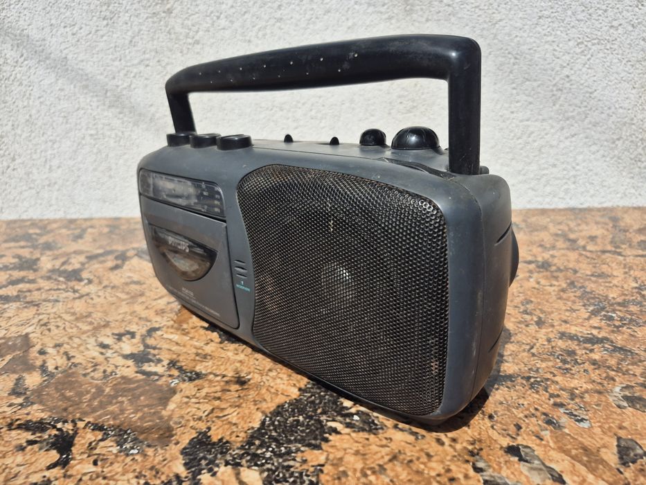 Vând Radio casetofon marca Philips model  AQ 4150