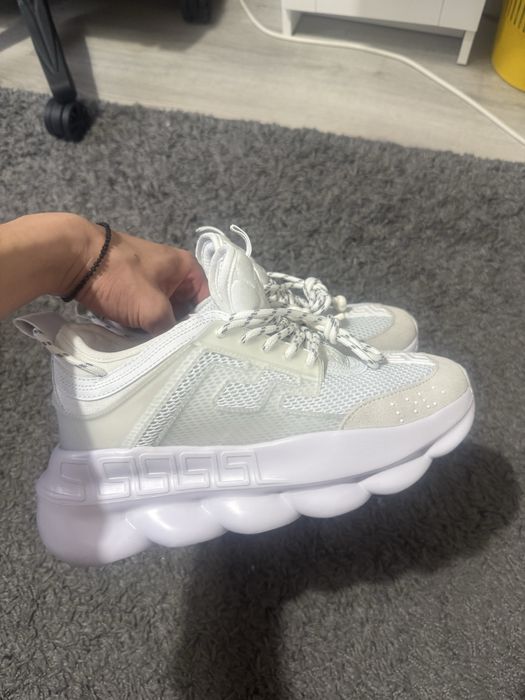 versace chain reaction