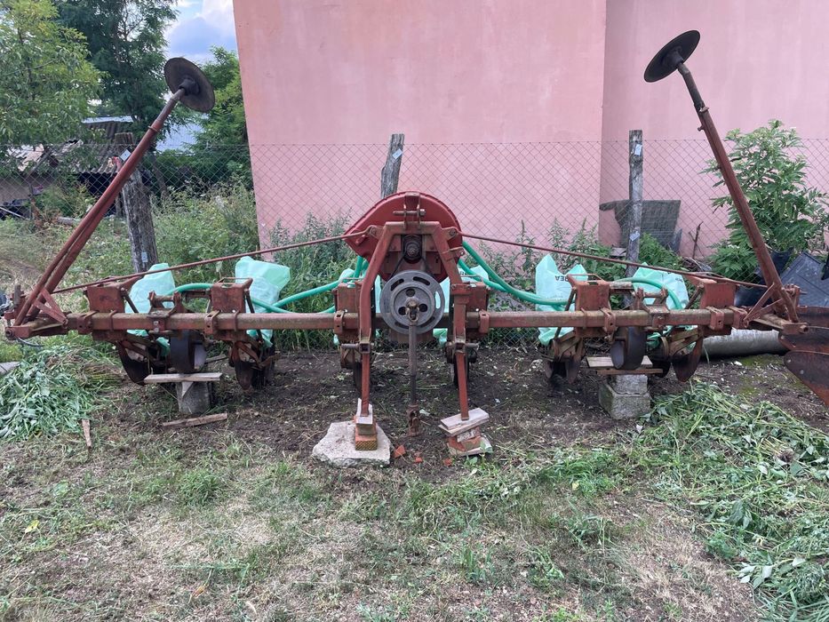 Vand Semanatoare porumb
