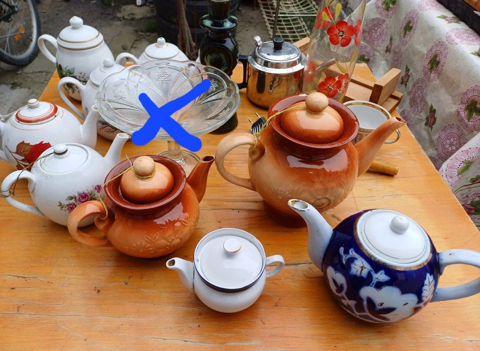 Продам   советскую посуду,чайники.