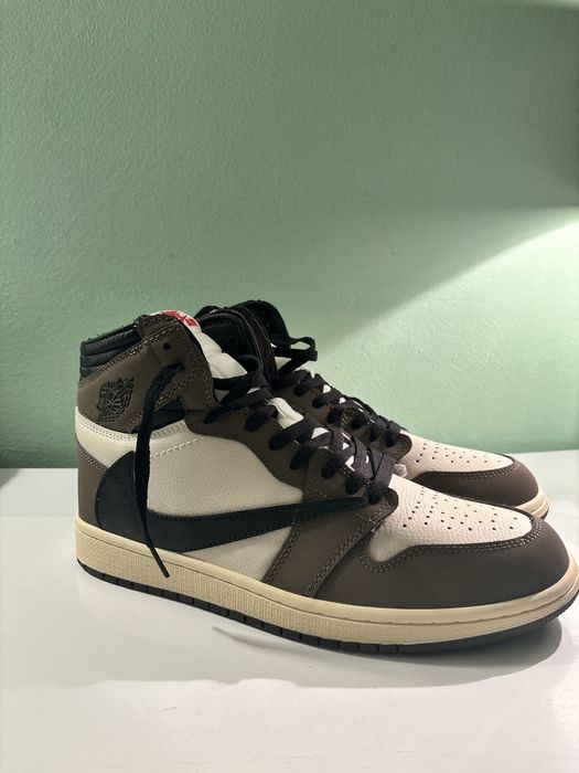 Jordan 1 High x Travis Scott