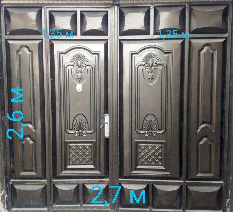 Дарвоза сотилади. Рамкаларисиз.