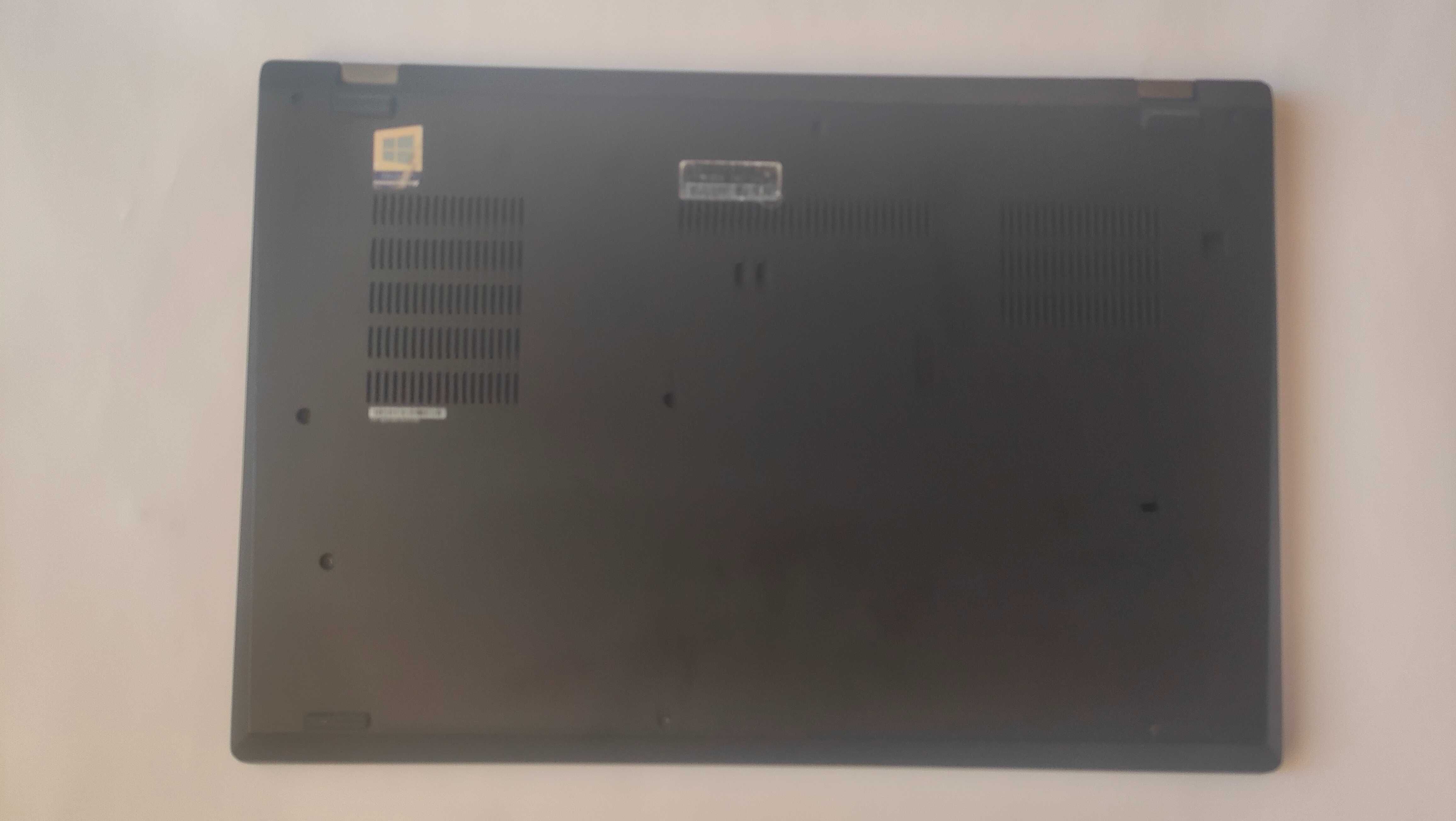 Лаптоп LENOVO THINKPAD T590 /15.6"/I5-8265U/8GB/256GB SSD/FullHD/HDMI