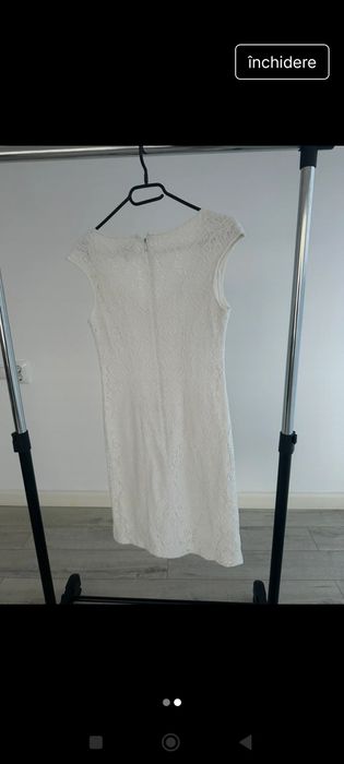 Rochie alba,stare foarte buna,mărimea 36-38