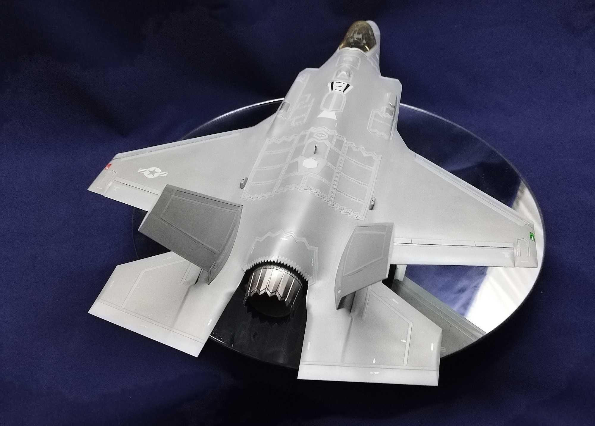 Macheta avion F-35A