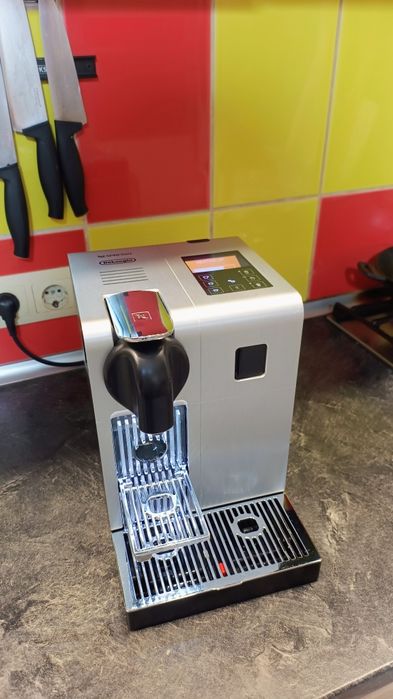Espresor, aparat cafea, capsule, Latisima Pro, Nespresso