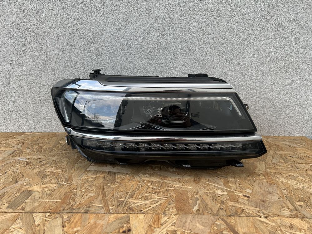 Far dreapta VW Tiguan 5N 2017-2021 Full LED Original Europa