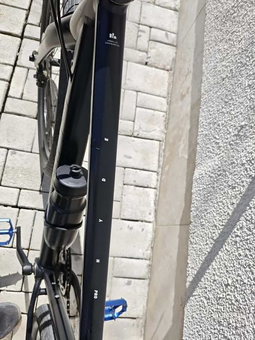 Bicicleta CUBE Hyde Pro trekking oras