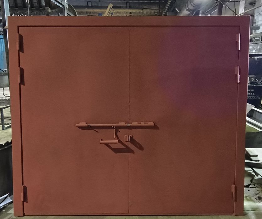 Двери металлические не утепленные