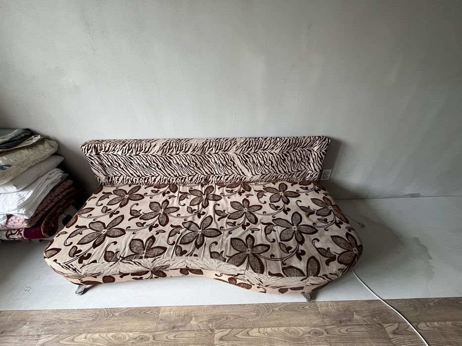 Диван книжка раскладной.