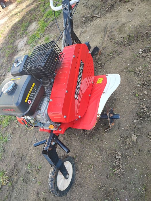 Motosapă, motocultor