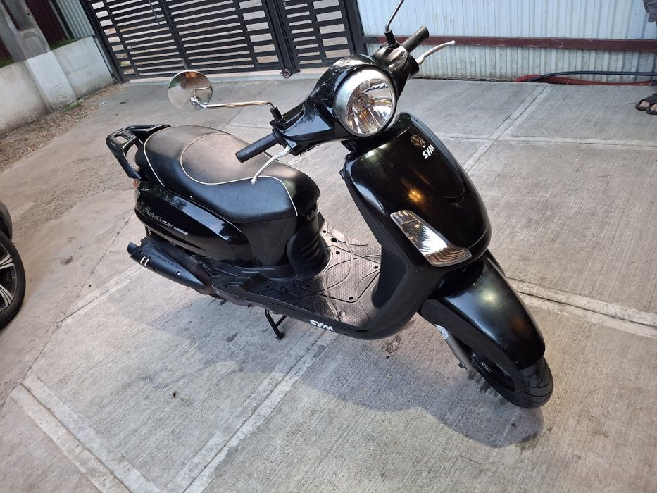 Vând Scuter Sym 125