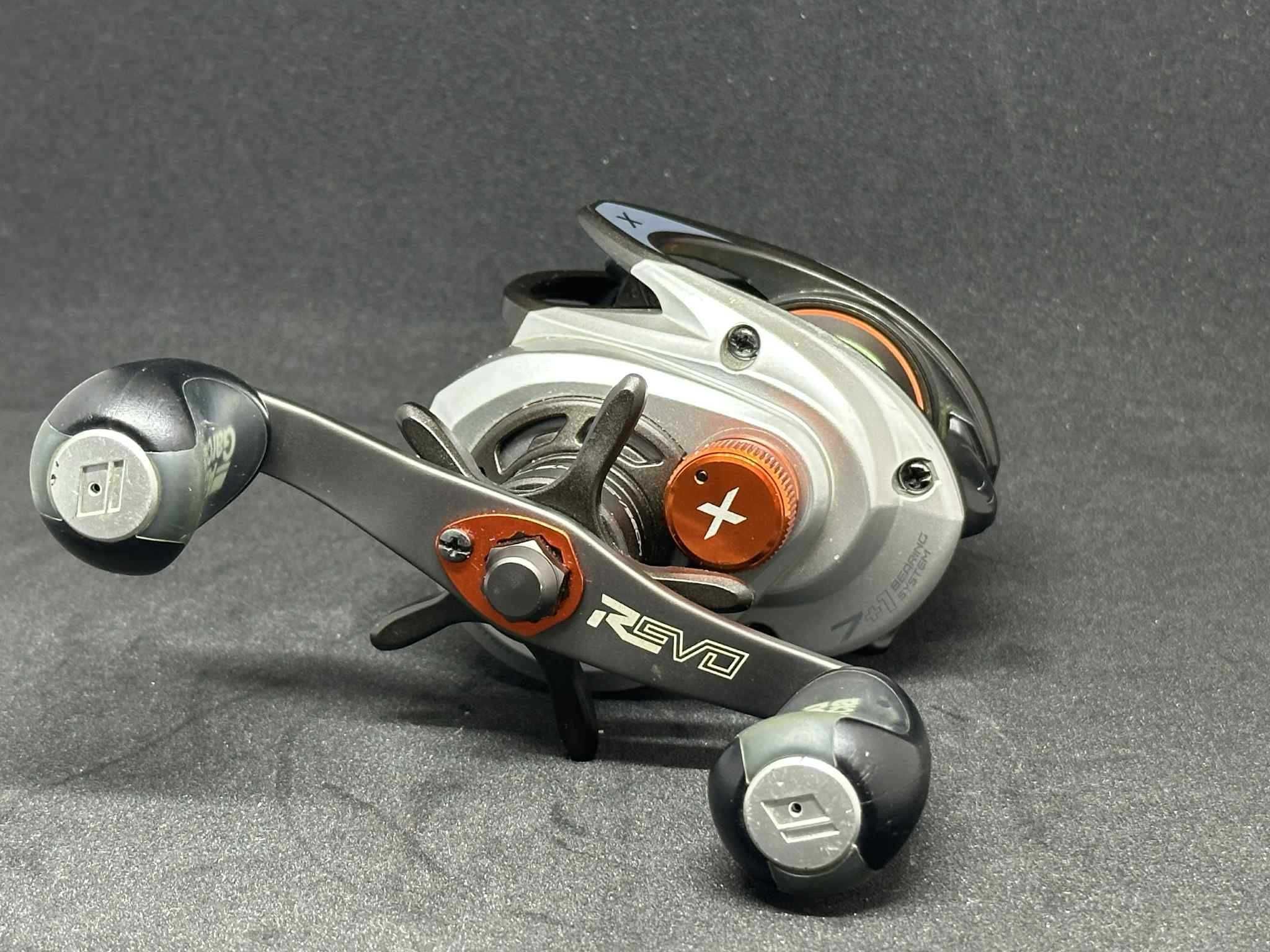 Мултипликатор ABU GARCIA Revo 5 X-HS Low Profile LH