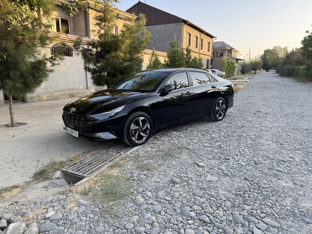 Elantra 2022 yil 3 pozitsiya