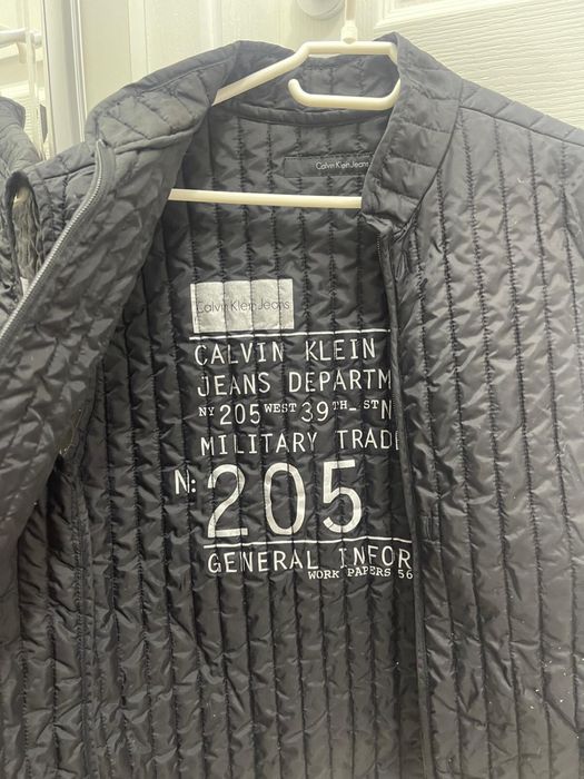 Geaca , foita Calvin Klein Jeans  marimea L si geaca C K