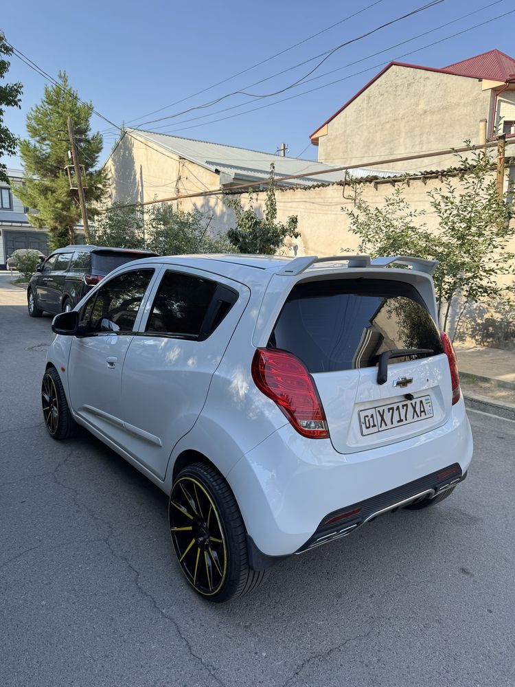 Spark Polniy navarot qlingan srochna sotiladi