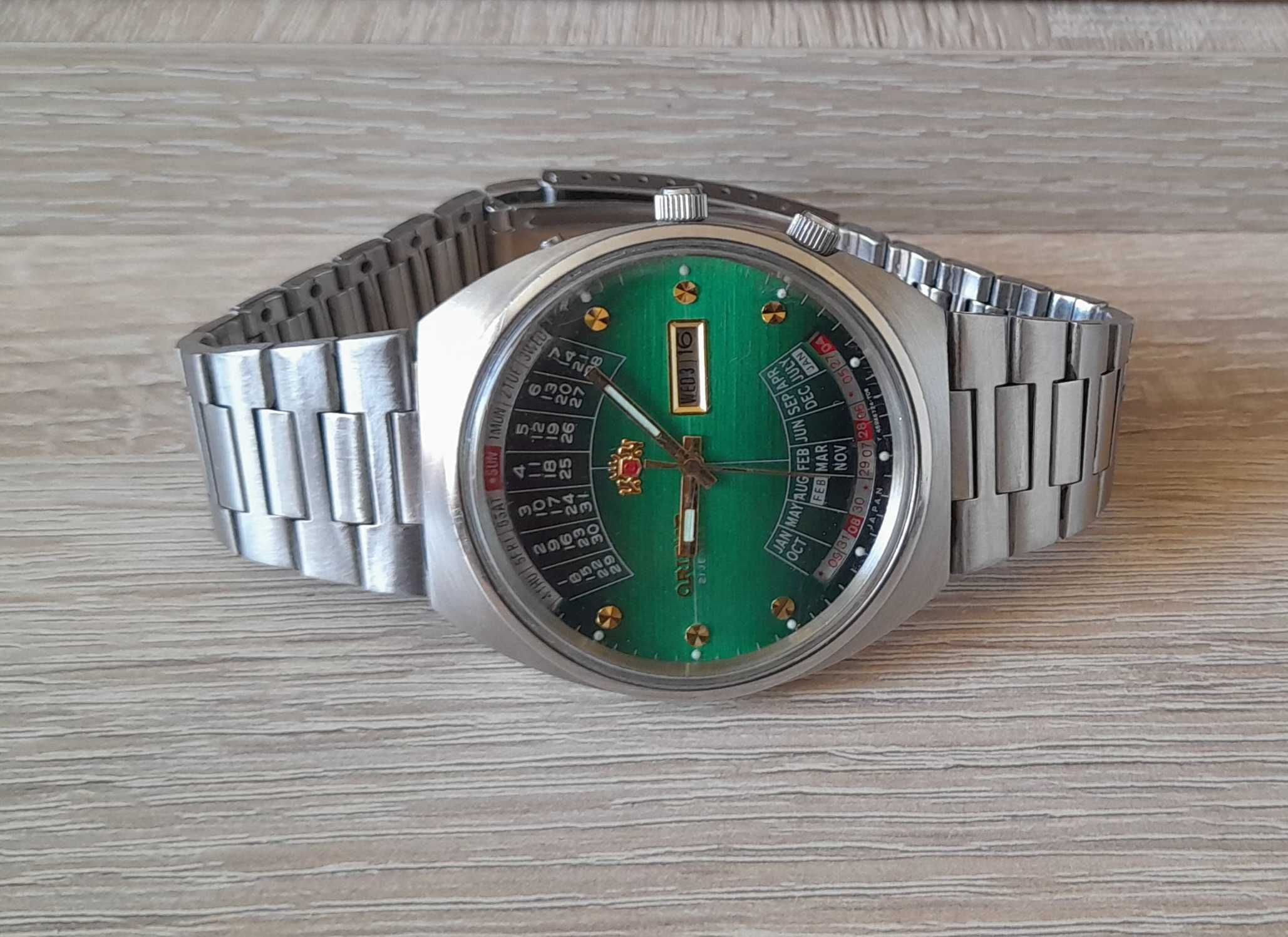 Ceas Orient Multi Year Calendar Automatic din anii '70  verde  superb