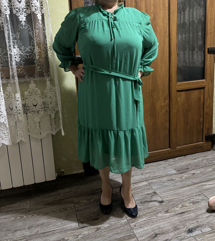 Vand rochite pentru doamne plinute
