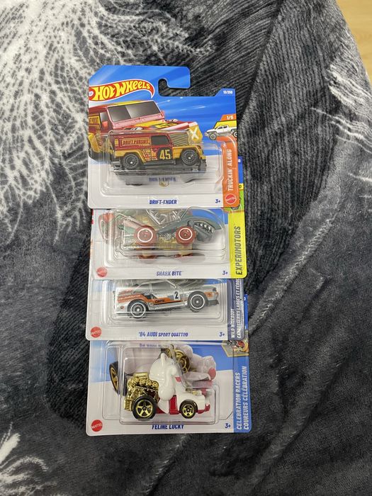se vinde Hot Wheels th