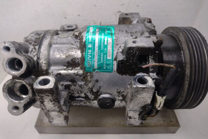 Compresor Clima 8200117767 Dacia Logan prima generatie (facelift)