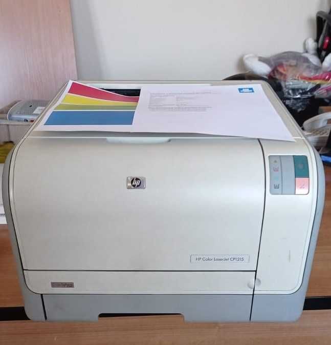 HP Color LaserJet CP1215