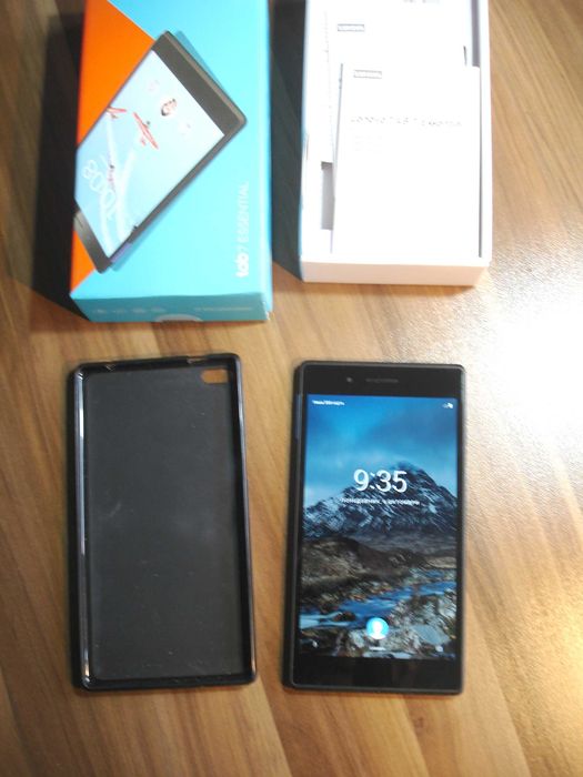 Таблет Lenovo Tab 7 Essential