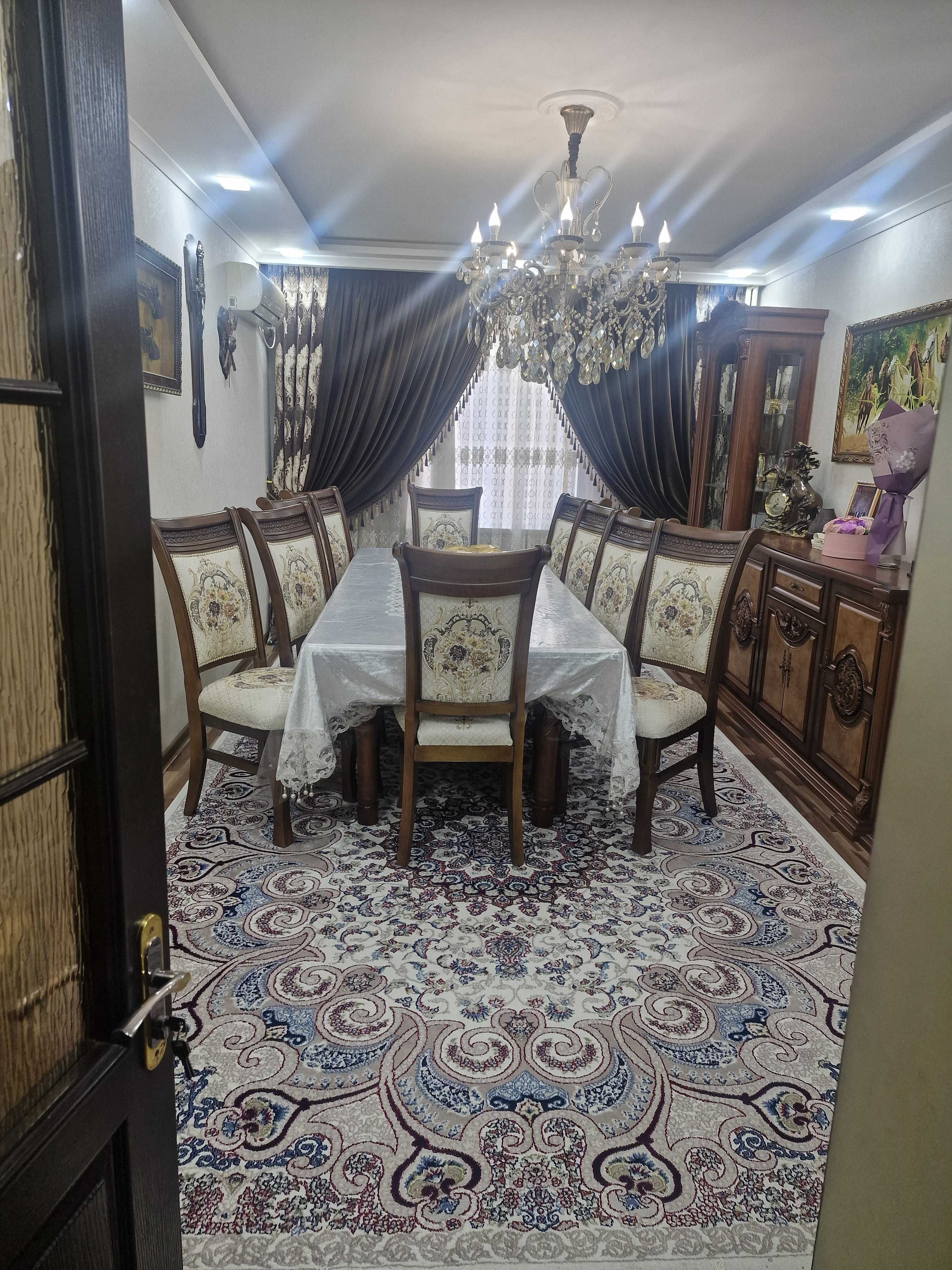 Продается квартира в сергели 2, 6 комнатная, 5 этаж 9-ти этажного дома