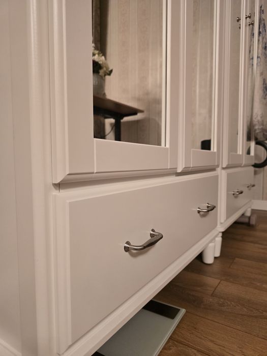 2 бр. Двукрилни гардероби