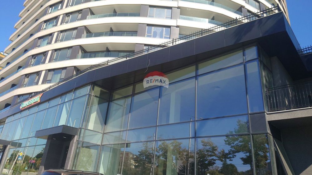 Продава се Магазин в Варна, Чайка - 733 кв.м за 2040 €/кв.м - Снимка #1