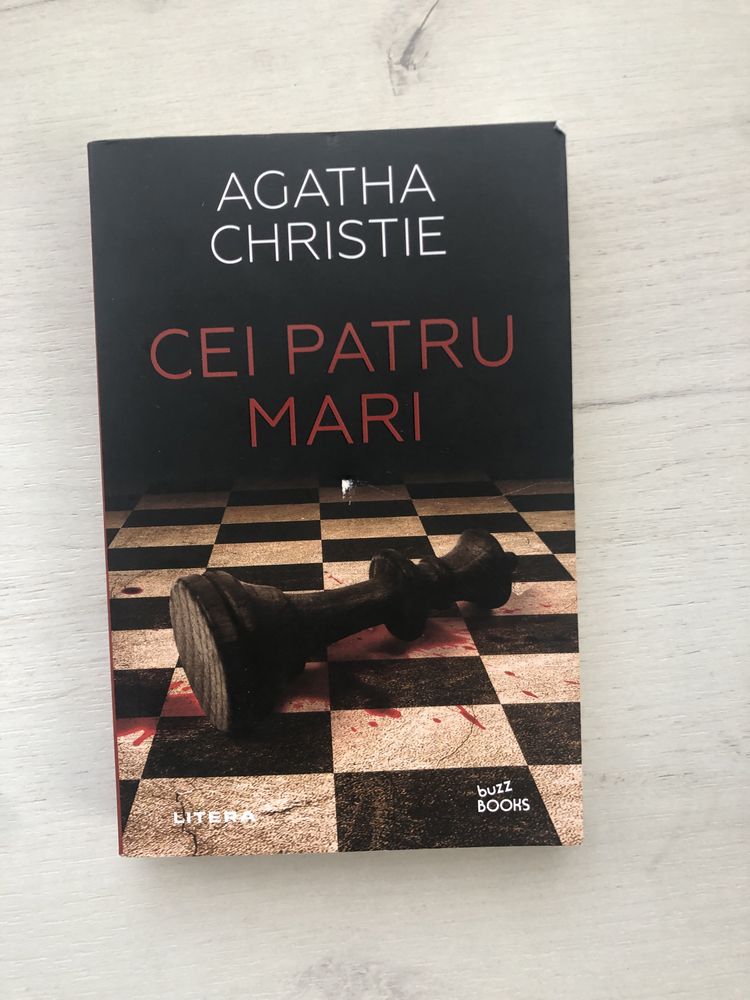 De vanzare cartii Agatha Christie