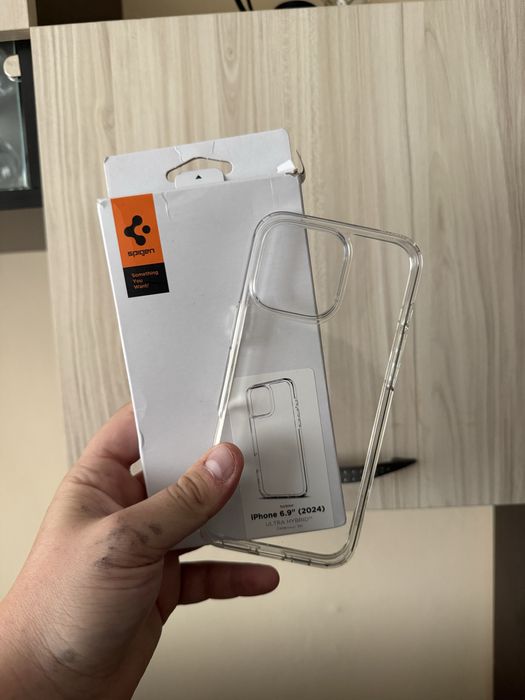 Кейс за iphone 16 pro max Spigen