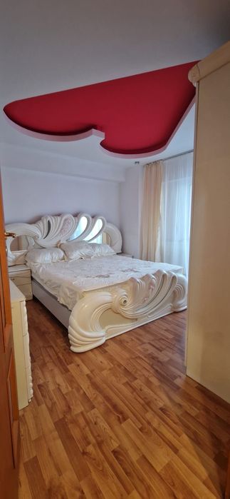 Apartament cu 3 camere mobilat complet de inchiriat