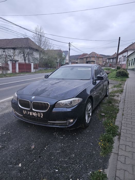 Dezmembrez bmw f10 520d automat