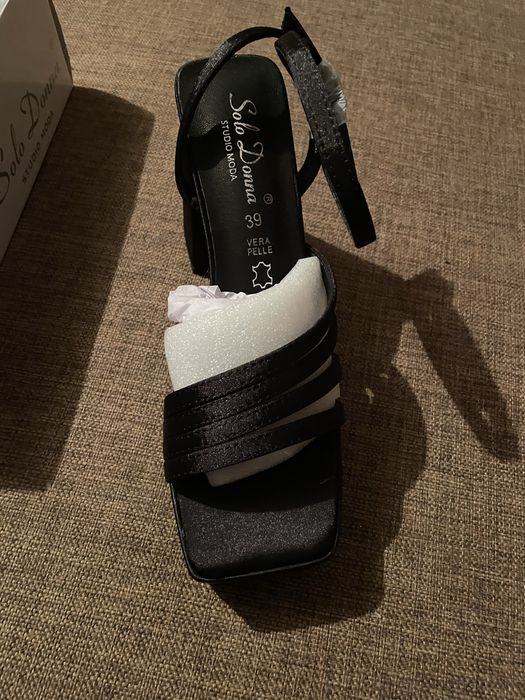 Sandale elegante cu toc gros