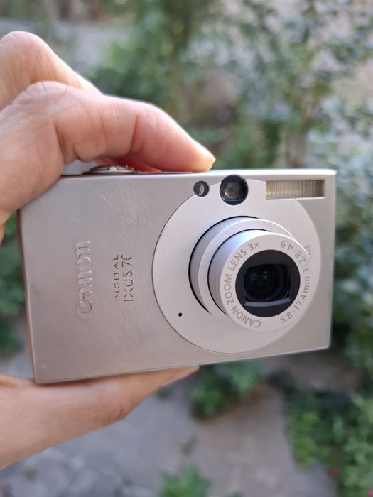 Компактен дигитален фотоапарат CANON DIGITAL IXUS 70