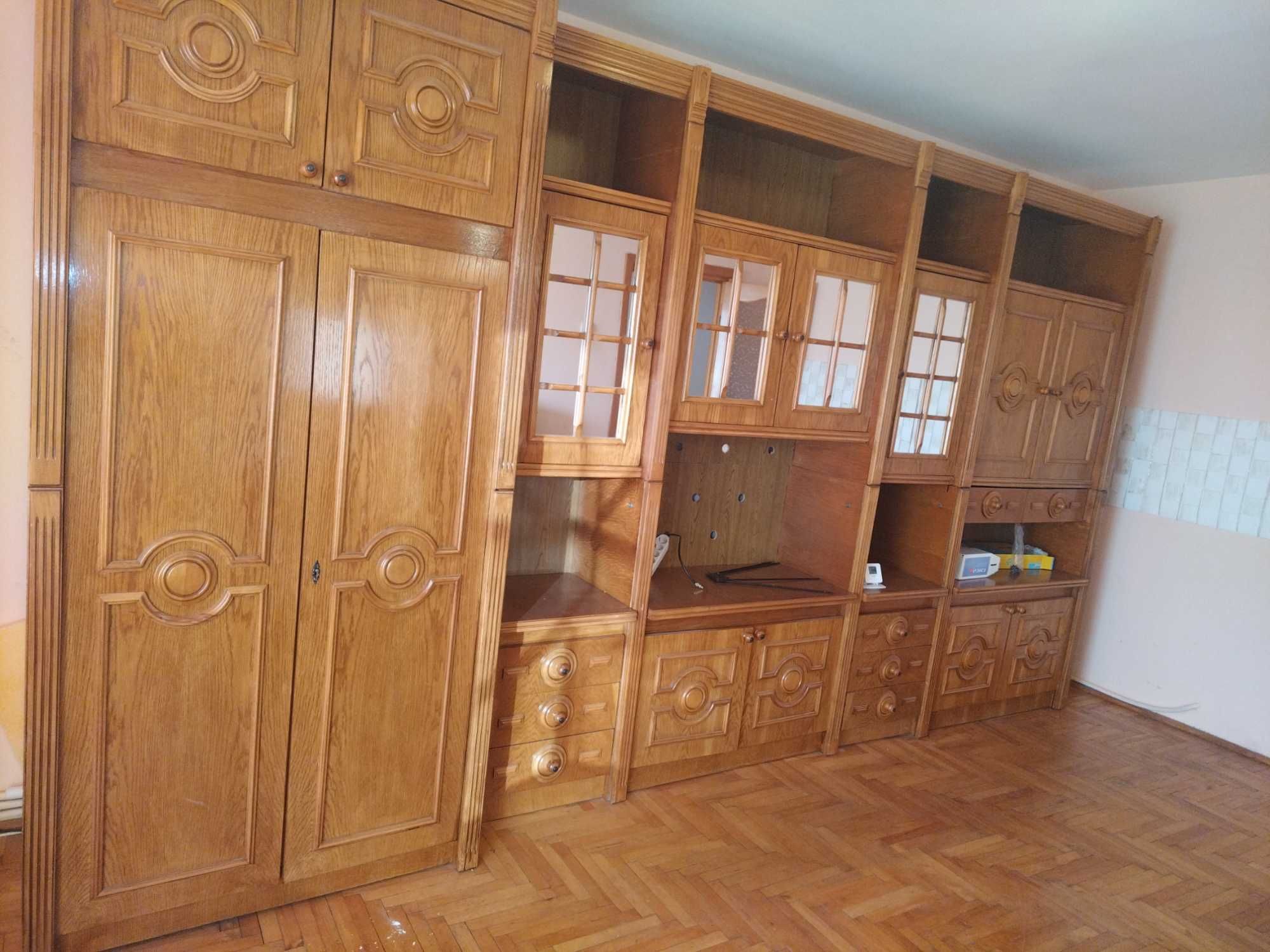 Vand mobila lemn masiv 5 uși de lemn