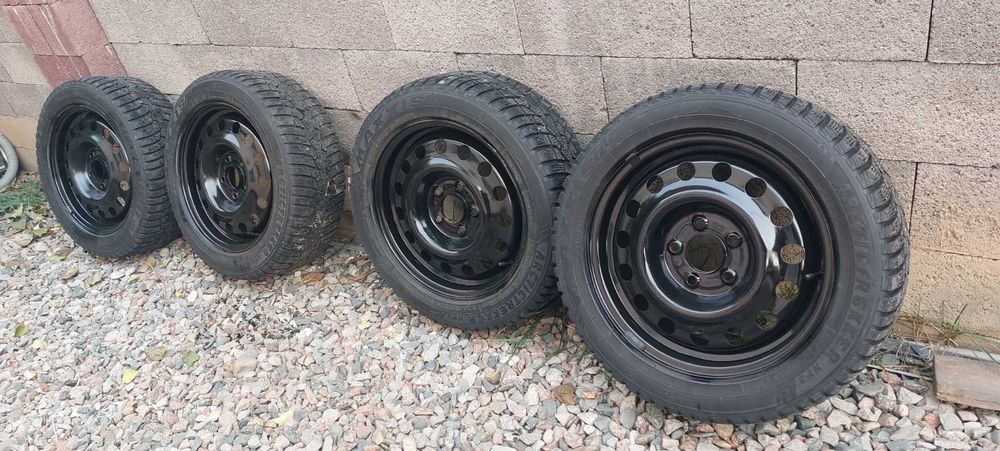 Диски R16 с зимними шинами