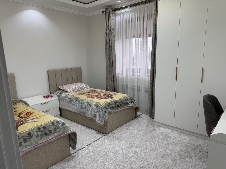 Шахристон метро олдида квартира сотилади. Амир Темур кочаси