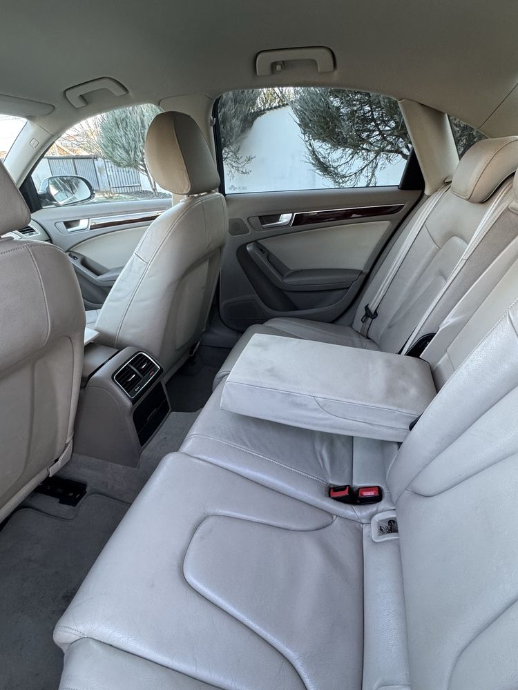 Audi A4 B8, 2.0TDI, bi-xenon, interior piele bej