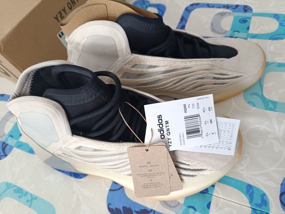 Adidas Yeezy nr 41,5